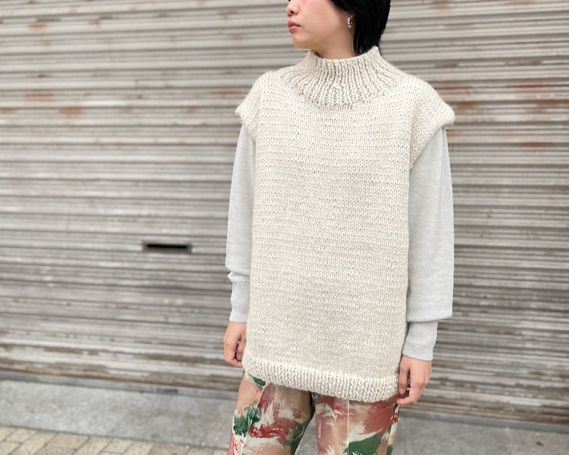 MAYDI : ALTIPLANO High-neck knit vest « pain